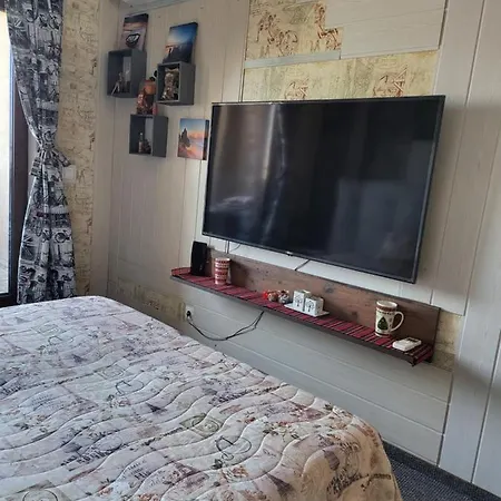 Lazuren Bryag Lux Μπουργκάς