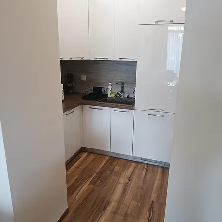 公寓 Lazuren Bryag Lux 布尔加斯