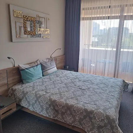 Lazuren Bryag Lux Burgas
