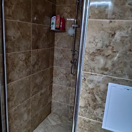 Apartman Lazuren Bryag Lux