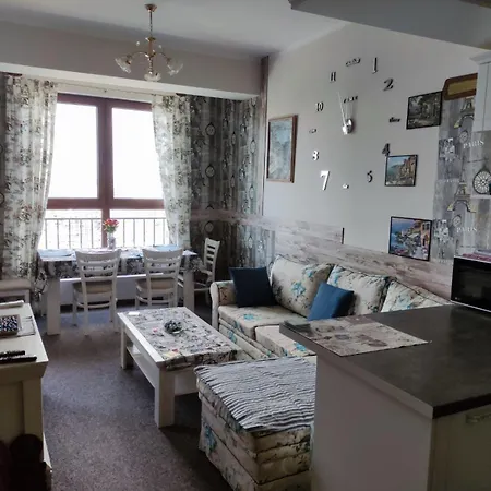 Lazuren Bryag Lux * Burgas City